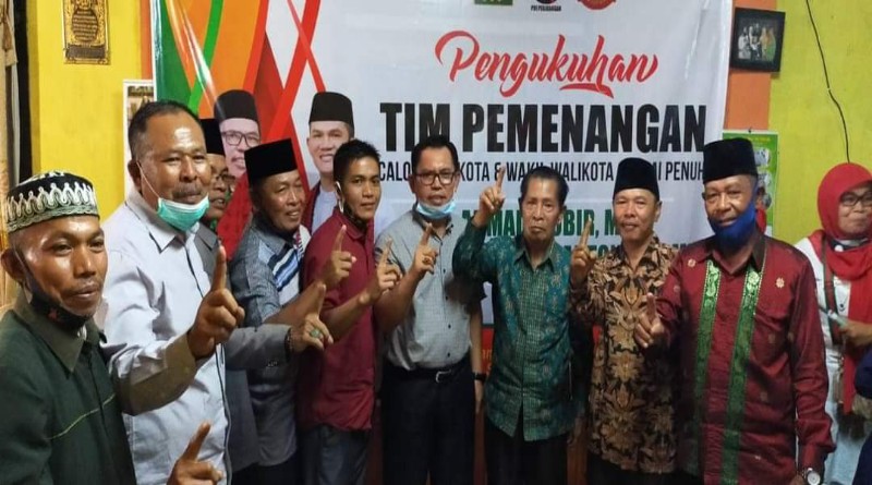 Calon Walikota Sungaipenuh Ahmadi Zubir Bersama Tim Kec.Pesisir Bukit.